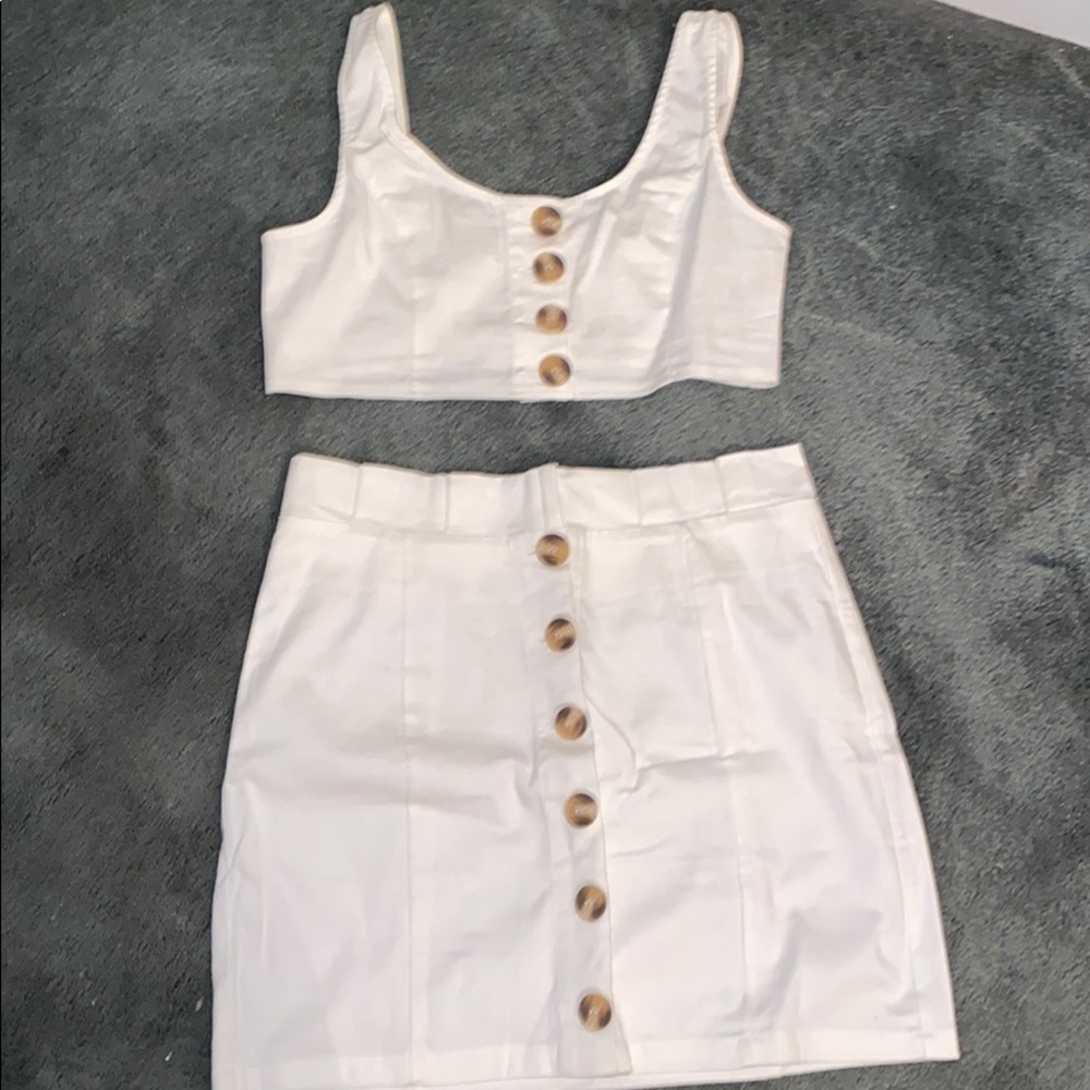 Two piece set